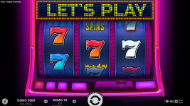 Hot Triple Sevens - Screenshot 1